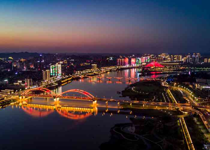 成都旅游攻略双飞路线 成都旅游攻略双飞路线图？-第1张图片-四川省中国青年旅行社